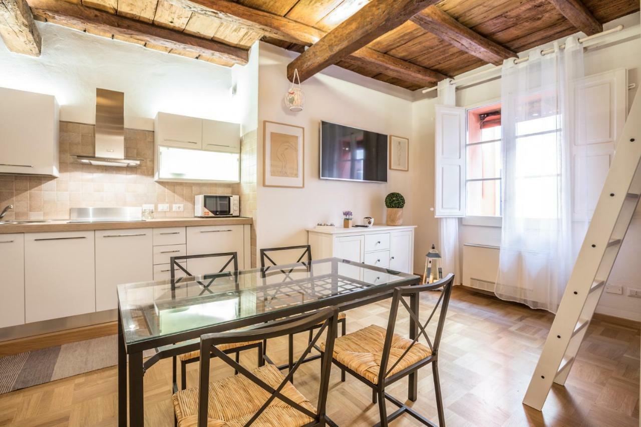Palazzo Bocchi - The Place Apartments Bologna Exterior photo